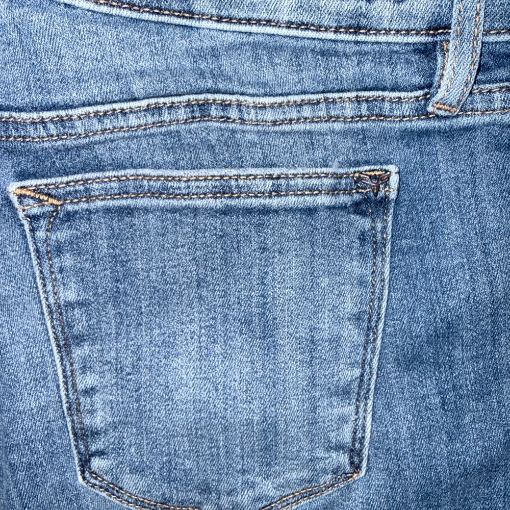 Vigoss Light Blue Straight Leg Jeans - Picture 5 of 6